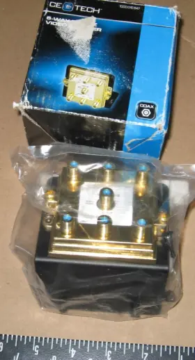 660559008171 CE TECH Video Splitter