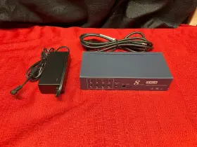 CDA-VGA108A COMPREHENSIVE Vga Splitter Adapter