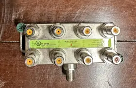 PZ8WB1514D0998 DIRECTV Port Tv Coax Splitter