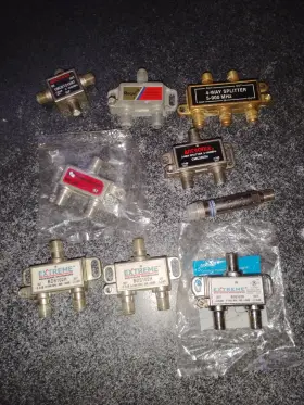 811286011198 EXTREME Commscope Antronix Cable Splitters Mocha