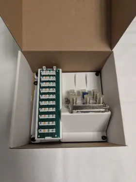 078477769065 LEVITON Phone Video Splitter