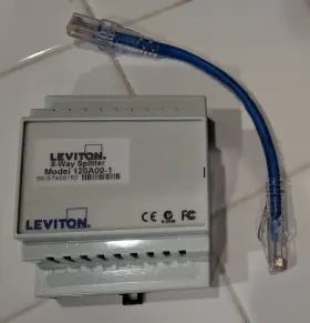 120A00-1 LEVITON Splitter Box Omni Bus Star Network Din Rail