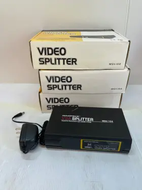 027371 MONOPRICE Video Splitter