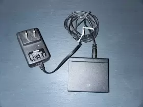 24567 MONOPRICE Displayport Splitter Stream Transport