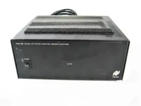 TVA-20 NILES Signal Amplified Speaker Switcher
