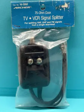 15-1252 RADIOSHACK Twin Lead Coaxial Tv Vcr Signal Splitter