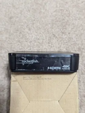 RF-G160 ROCKETFISH Hdmi Splitter Hdr