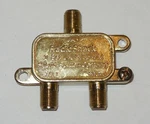 Radio Shack 2-set Uhf-vhf-fm Hybrid Splitter / Combiner. Fixed Price $5.47.
