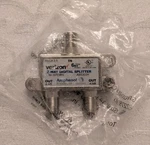 Verizon Amphenol Broadband 2-way Digital Splitter Moca 2.5 54-1675 Mhz Abs302h. Fixed Price $11.25.