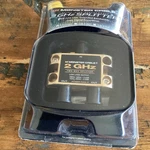 Monster Cable 2 Ghz 2-way Splitter Ultra-low Loss 24k Gold Contacts 127773-00. Fixed Price $19.00.