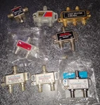 Extreme/commscope, Antronix Cable Splitter Lot Of 8 Some Sealed. Fixed Price $18.00.